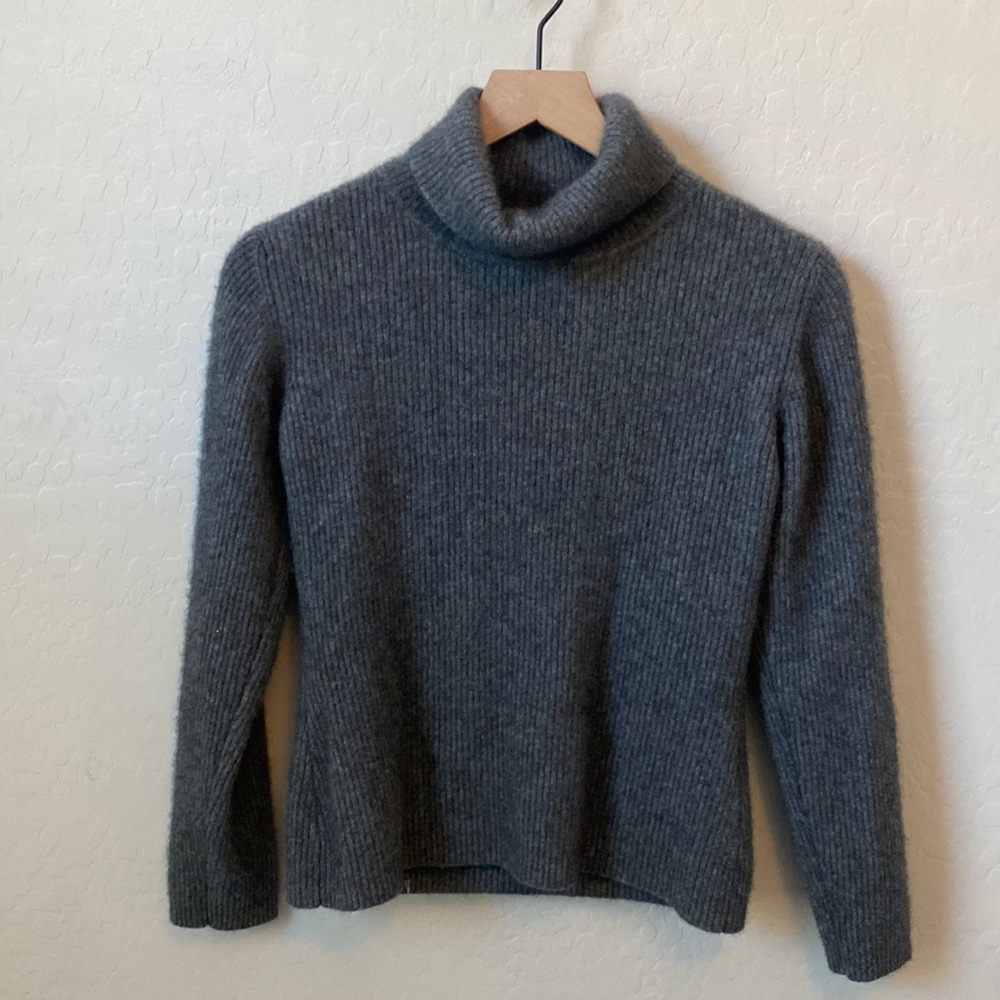 Mark Shale 100% Cashmere Ribbed Turtleneck Sweater, Slight Crop, Charcoal Gray M